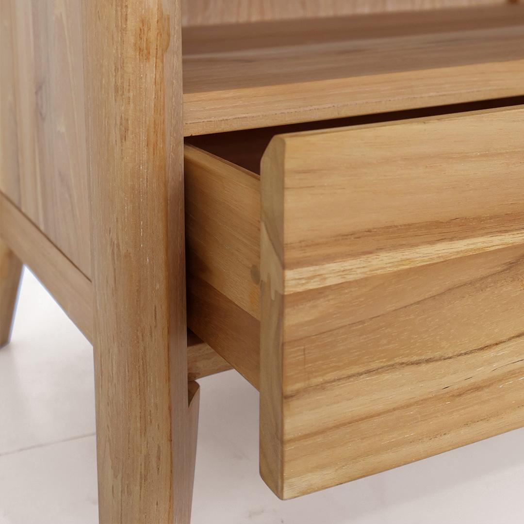 GLIDE ENTERTAINMENT UNIT WITH 3 DRAWERS